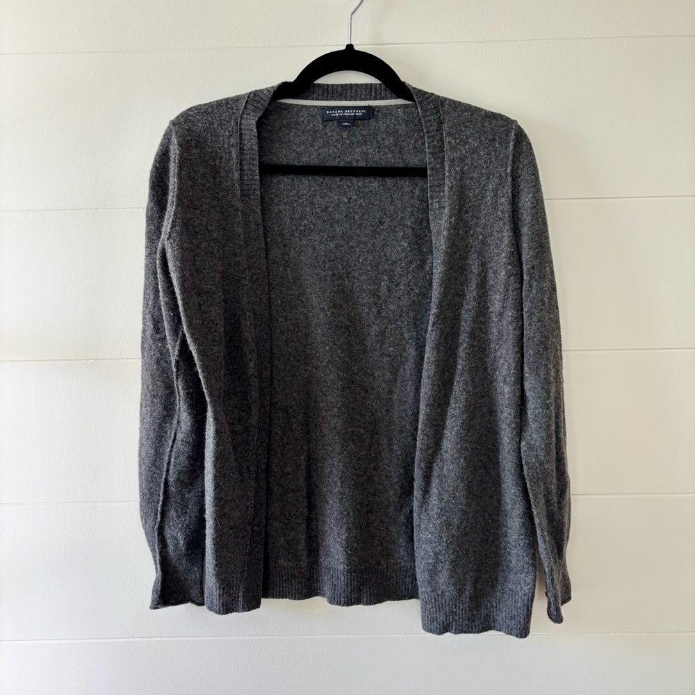Banana Republic Italian Yarn Open Front Cardigan - Gray, Size M
